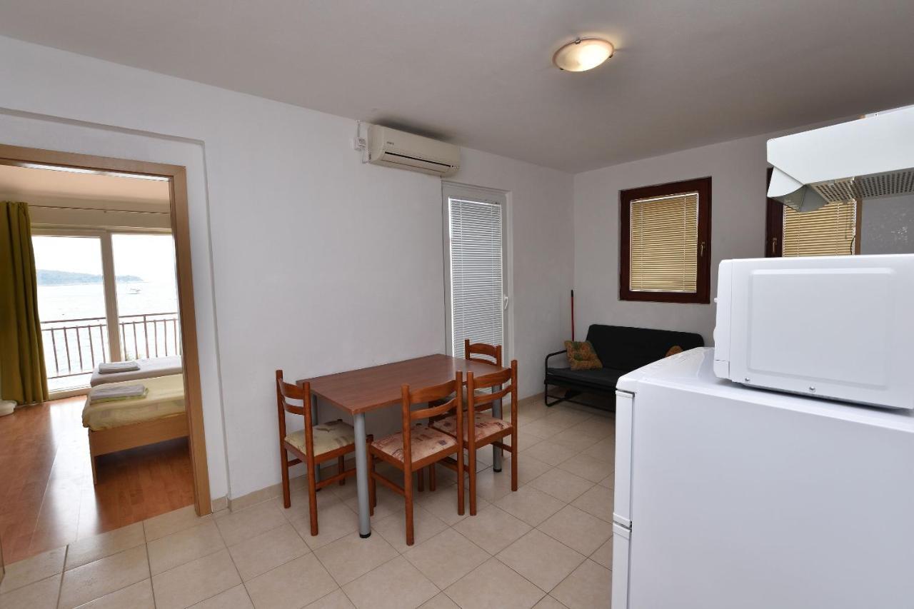 Apartments Jere プリモシュテン エクステリア 写真